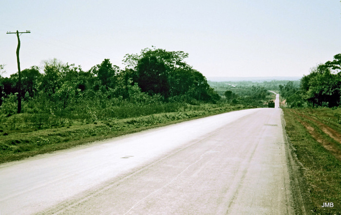 AÑO 1974 - COLOR - VIDA CAMPESINA EN PARAGUAY (JOSÉ MARÍA BLANCH)